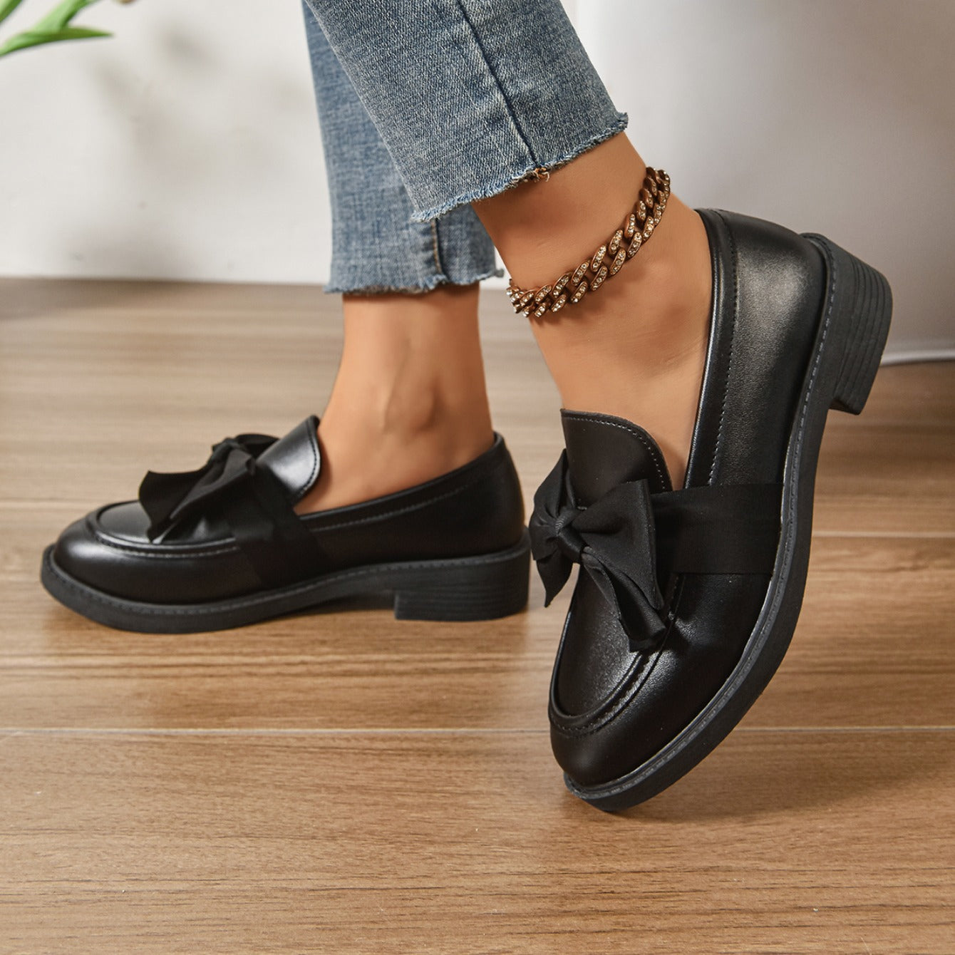 Camila | Bow Loafers