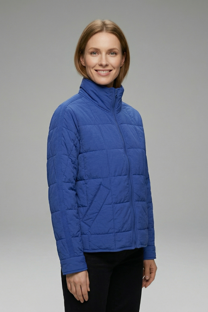 Donatella jacket with zip and quilted surface - full look