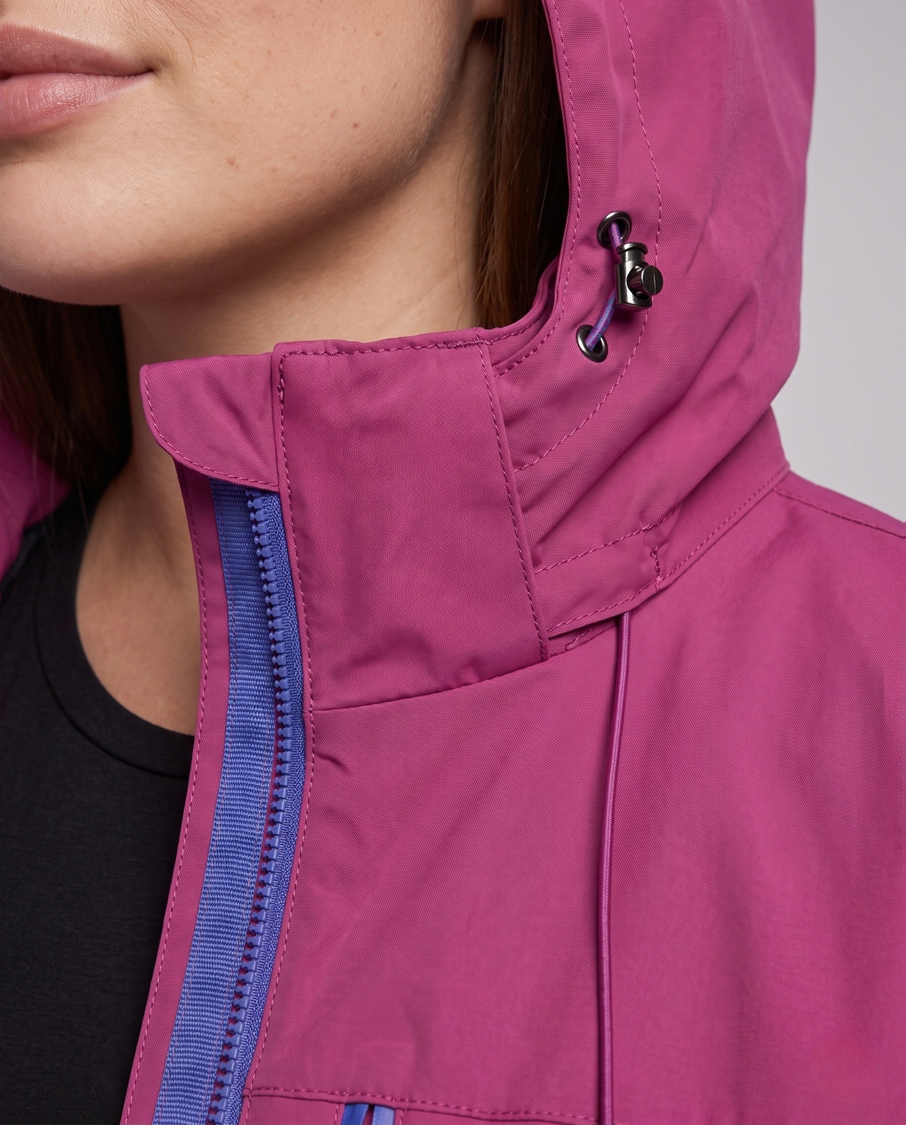 Ella technical casual jacket - close up detail