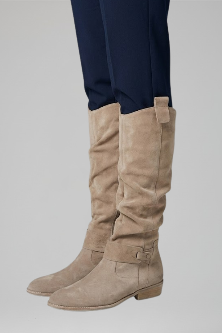 Elowen orthopedic knee-high boots - detail view