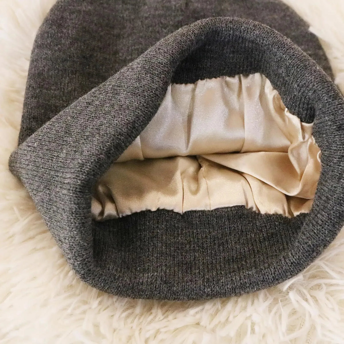 Emrys | Anti-Frizz Satin-Lined Beanie