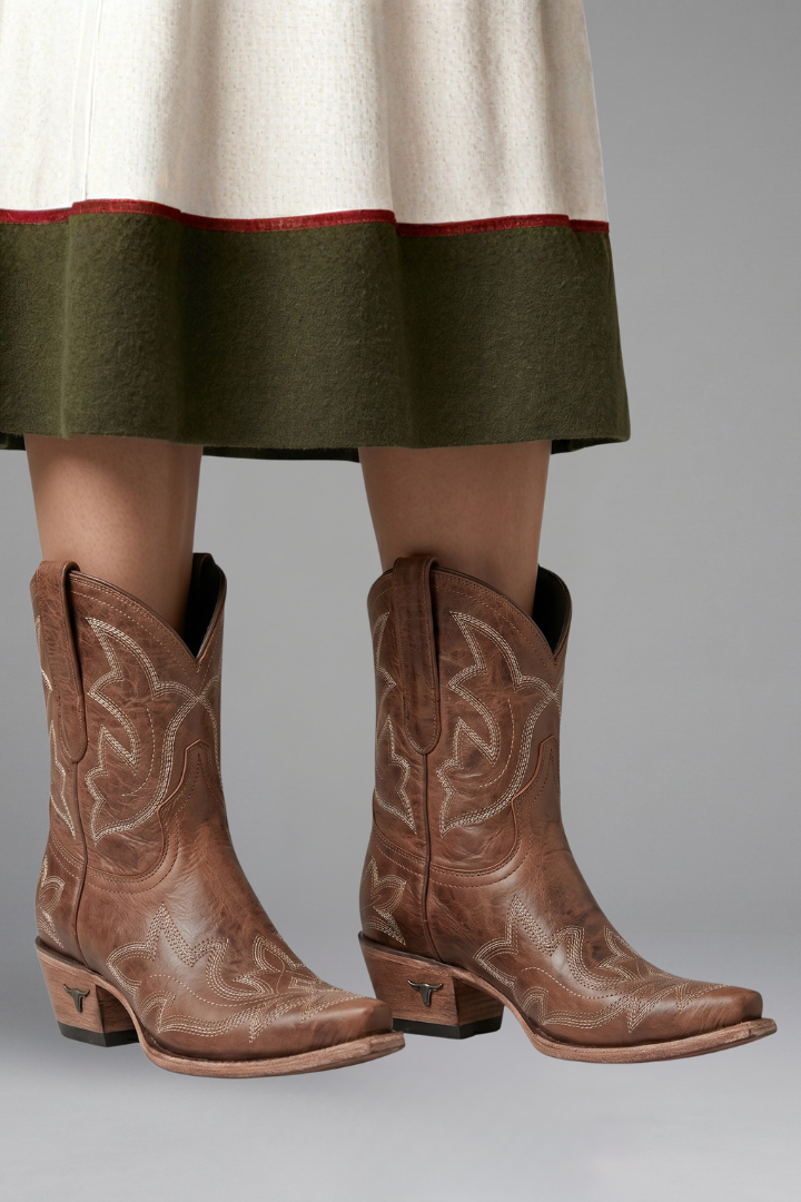 Fiora boots with embroidered detailing - full look