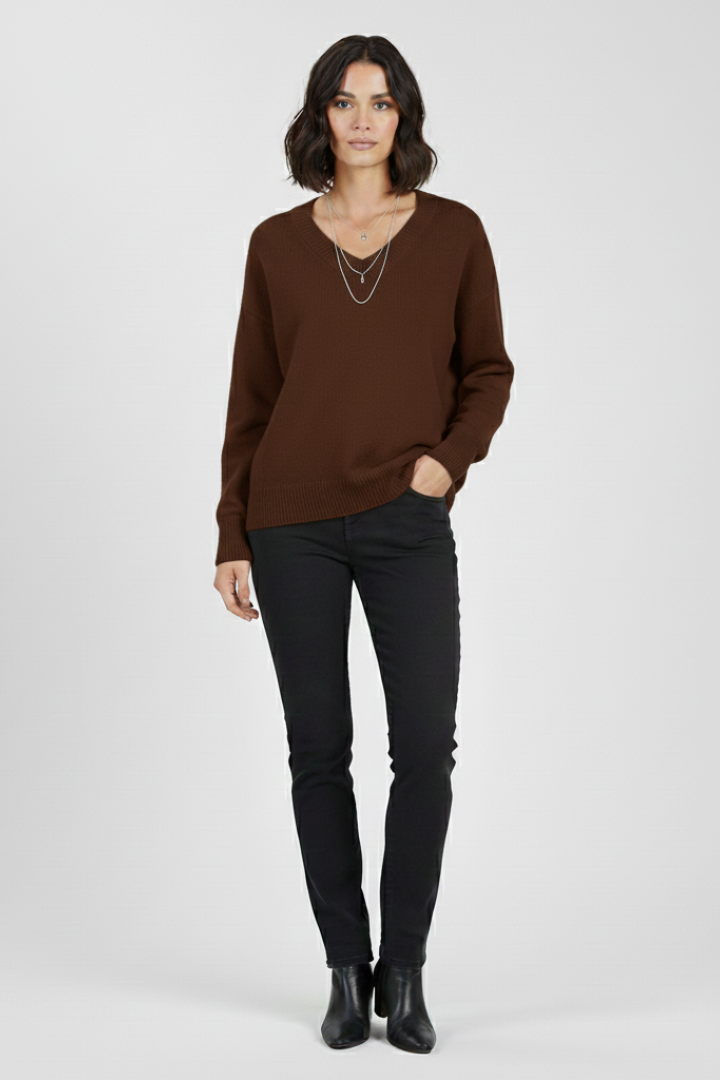 Ginevra | V-Neck Sweater with Pullover Design