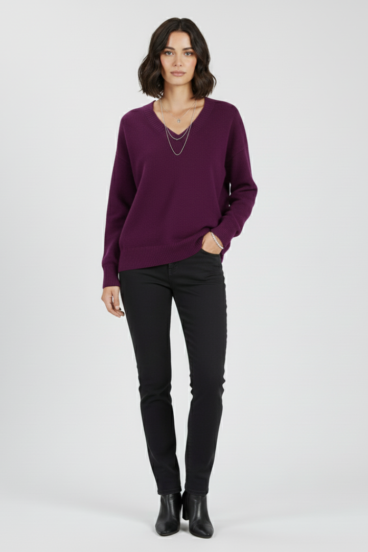 Ginevra | V-Neck Sweater with Pullover Design