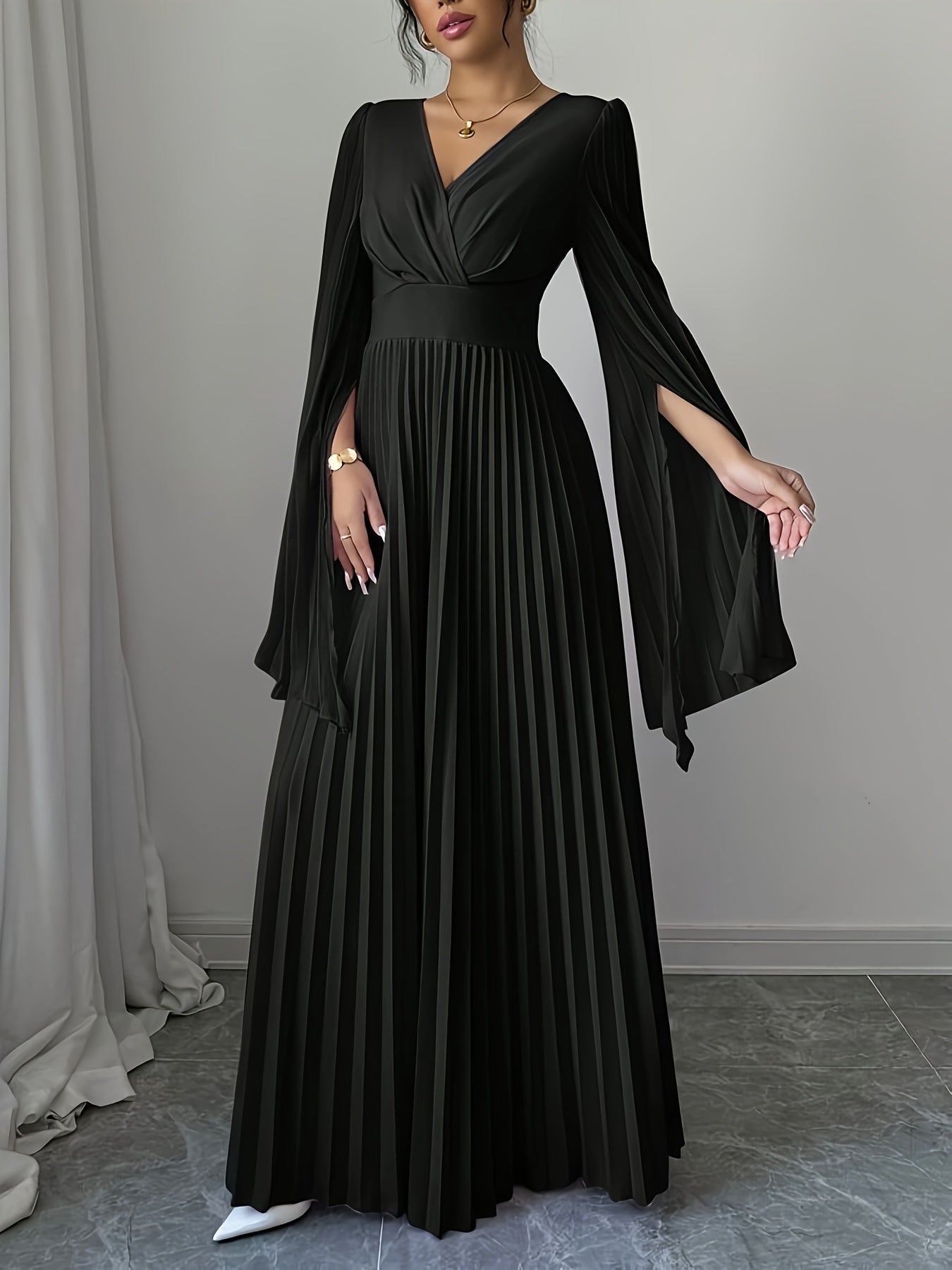 Guinevere fall v-neck maxi dress - styled outfit 2