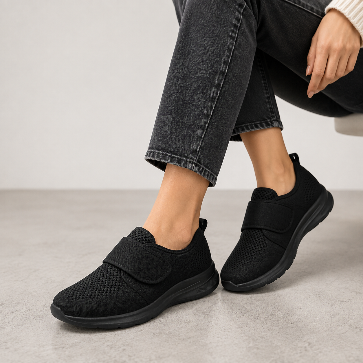 Joan extra wide orthopedic walking shoes - sole detail