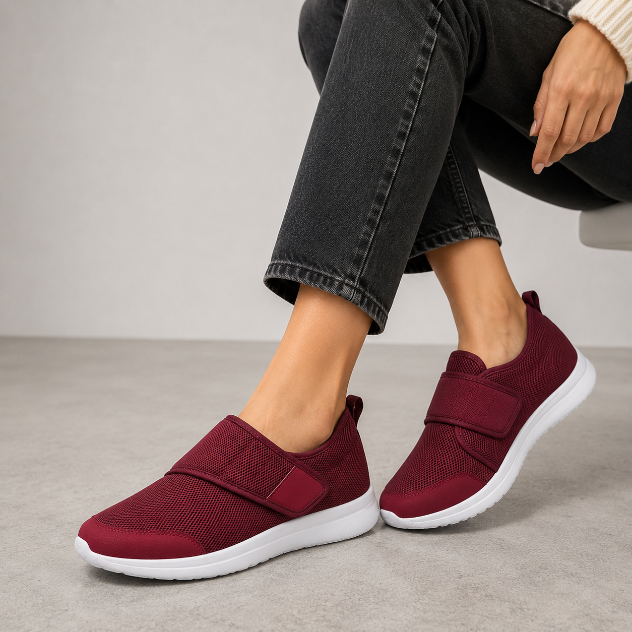 Joan extra wide orthopedic walking shoes - strap detail
