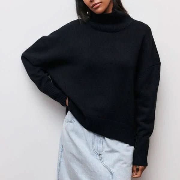 Laura | Oversized Turtleneck Sweater