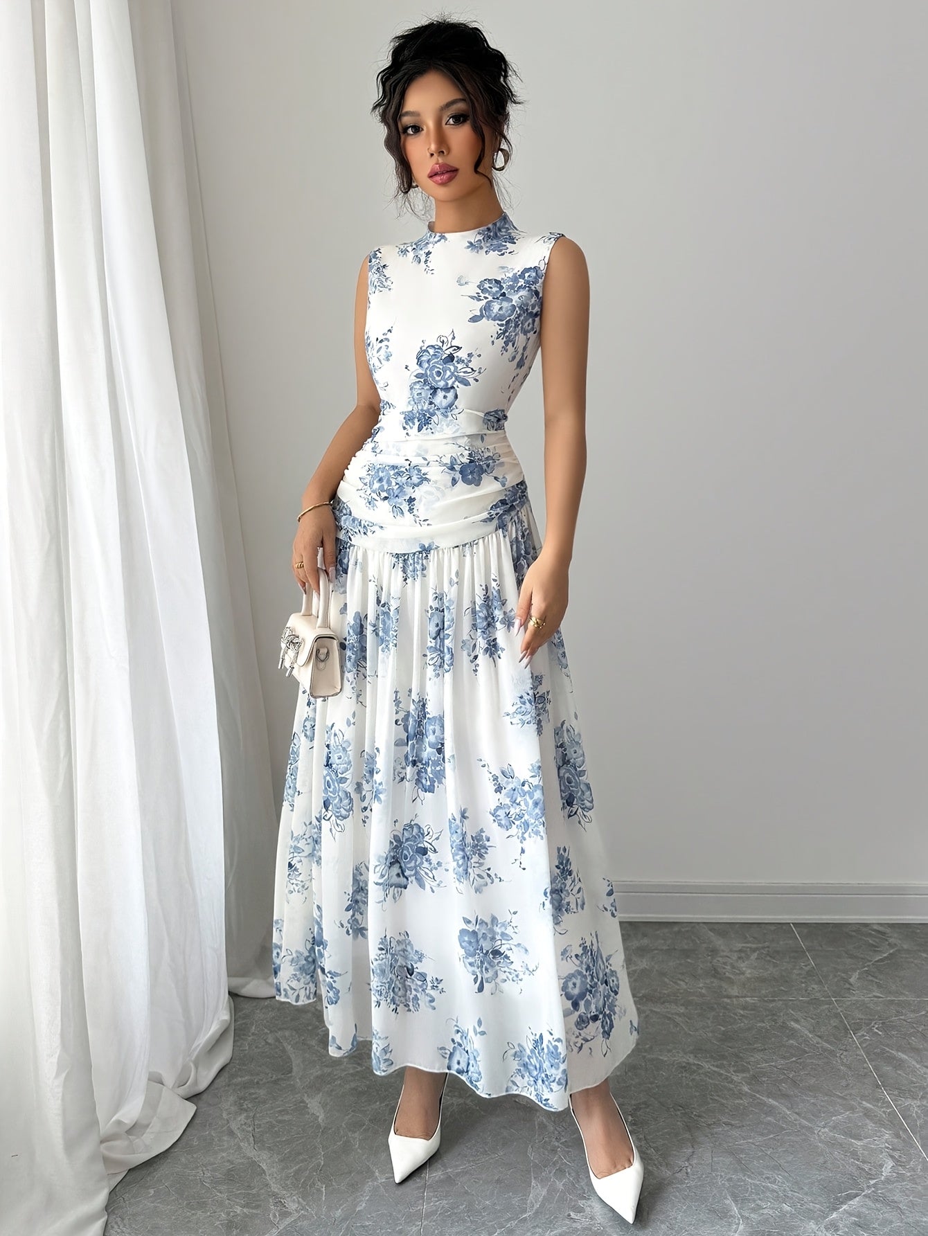 Marisol sleeveless floral dress - color Light Green