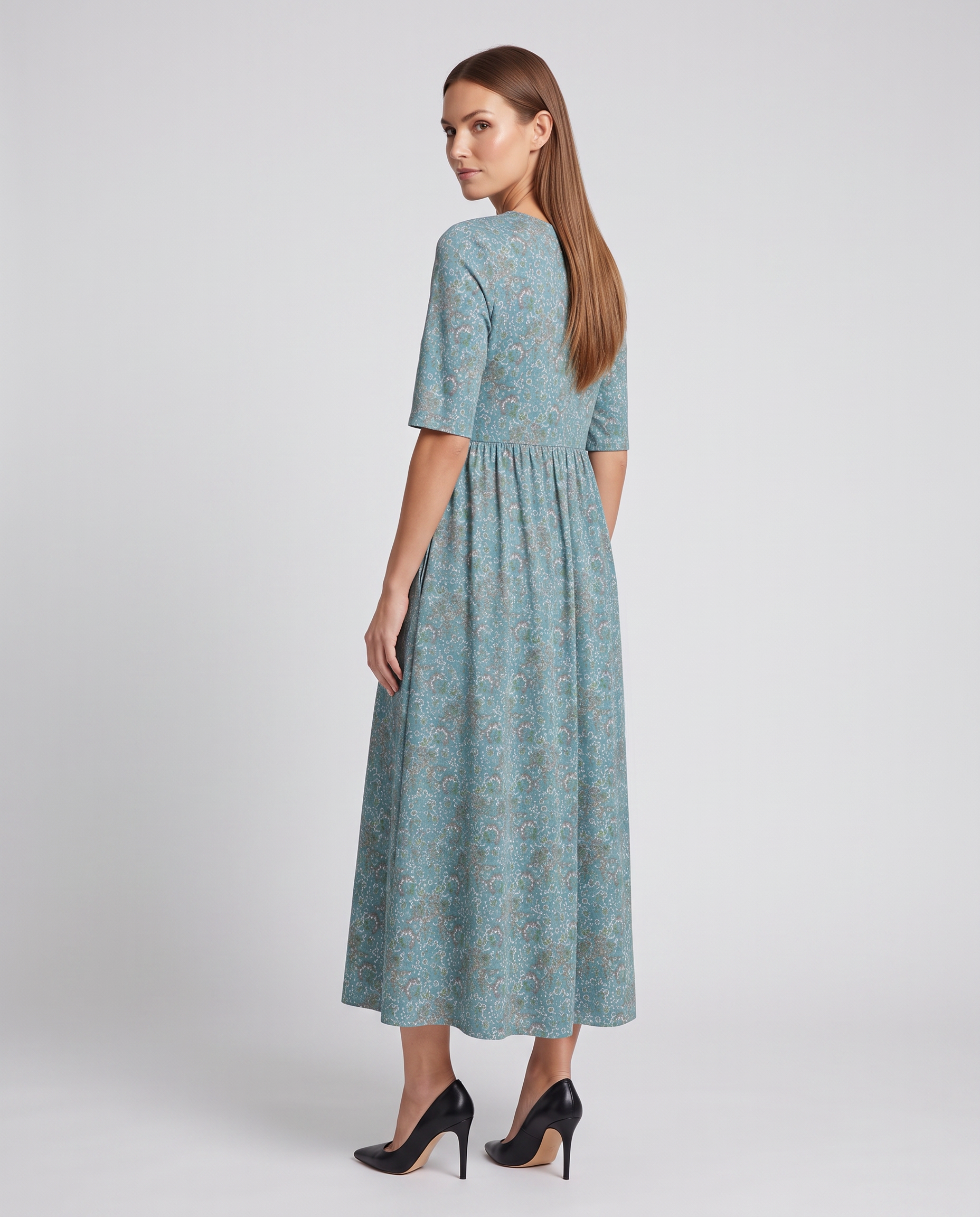 Skye floral print midi dress blue everyday - side view