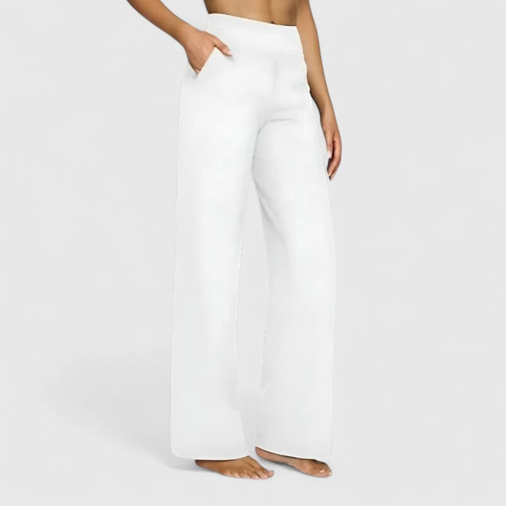 Vivienne wide leg pants with pockets - side view