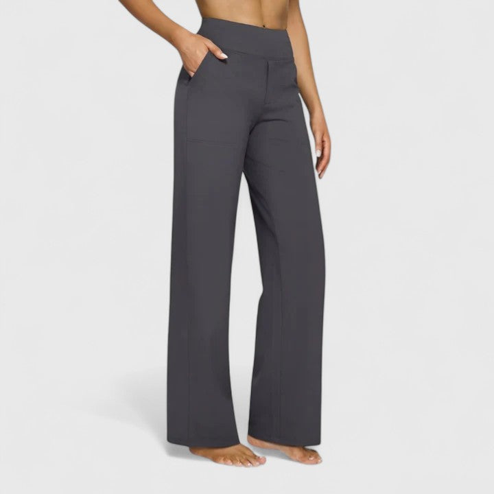 Vivienne wide leg pants with pockets - pocket detail